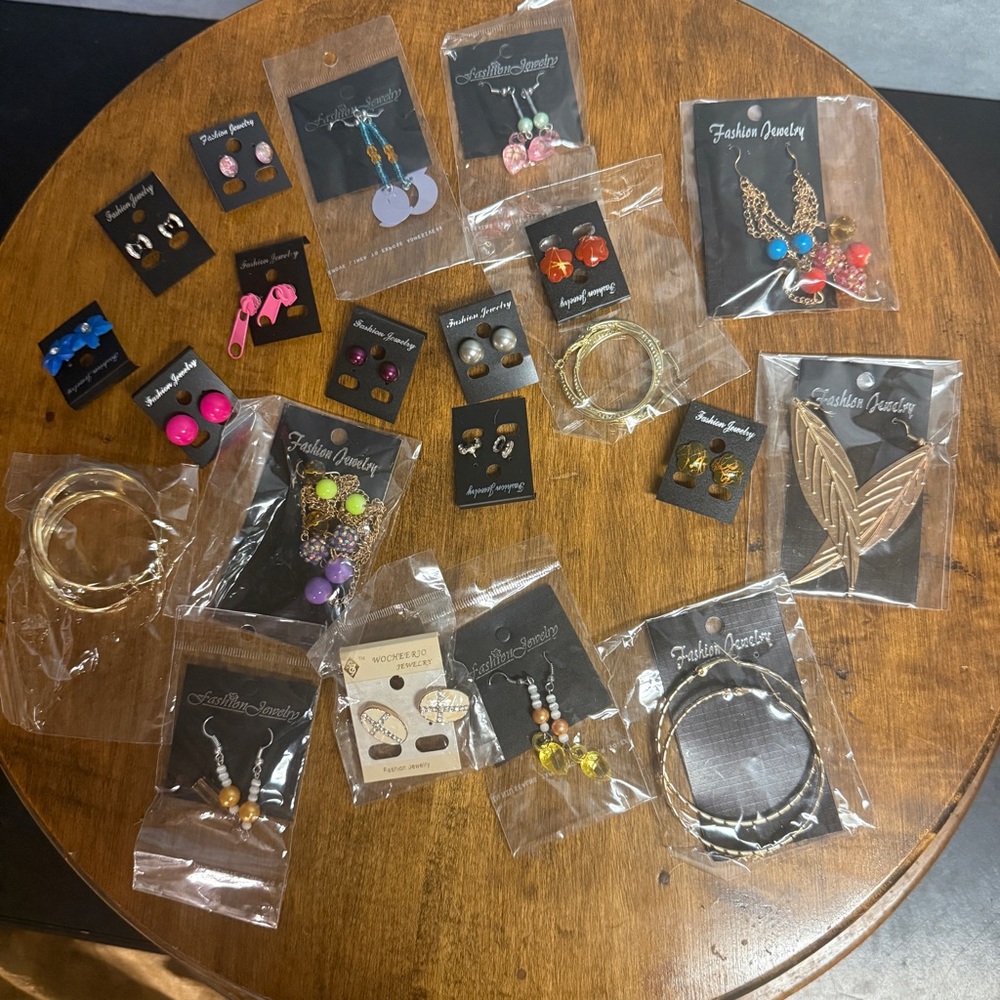 Mystery earrings bundle